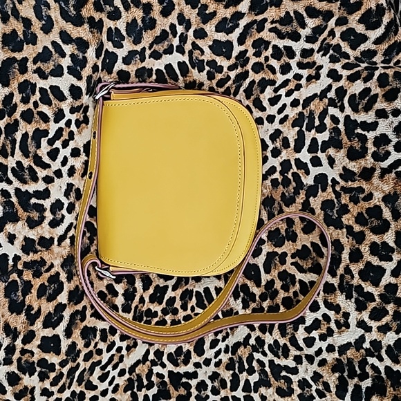 Coach 1941 yellow crossbody - Picture 3 of 9